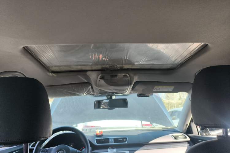 Used Volkswagen Magotan 2016 1.8TSI Luxury Comfort Model