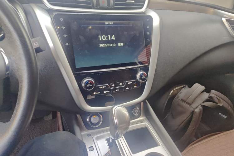 Used Nissan Murano 2019 2.5L XL Two-Wheel Drive Smart Connect Luxury Edition China VI Standard Audio And AC Panel