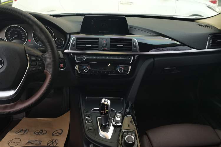 Used BMW 3 Series 2018 320Li Fashion Model