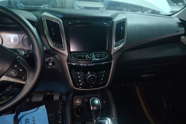 Used Changan CS75 2017 Shangkui Edition 1.8T Automatic All-Wheel-Drive Prestige Model
