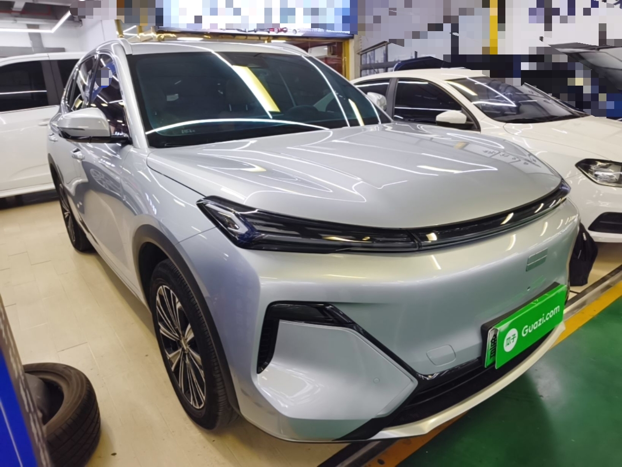 Geely Galaxy Xingjian 7 EM-i 2025 120km Navigator Edition — снимка 3