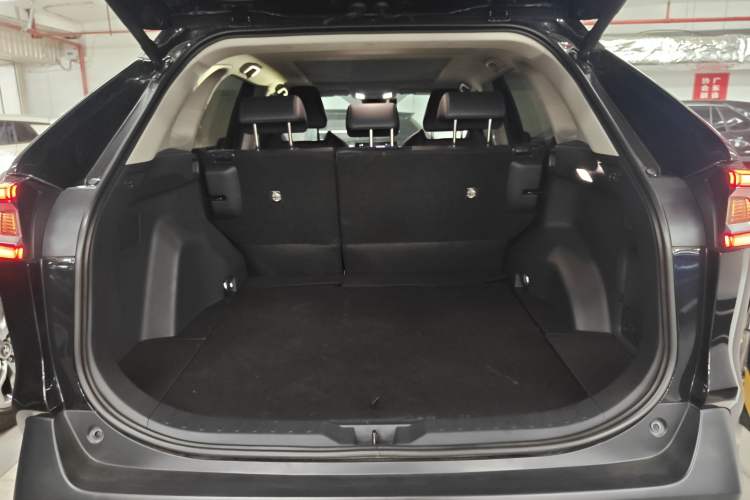 Used Toyota Wildlander 2023 Dual-Motor 2.5L E-CVT Four-Wheel Drive Prestige Edition
