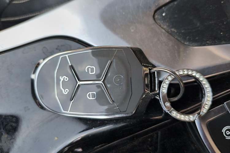 Used Lynk & Co 01 2018 2.0T Two-Wheel-Drive + Version Vehicle Key