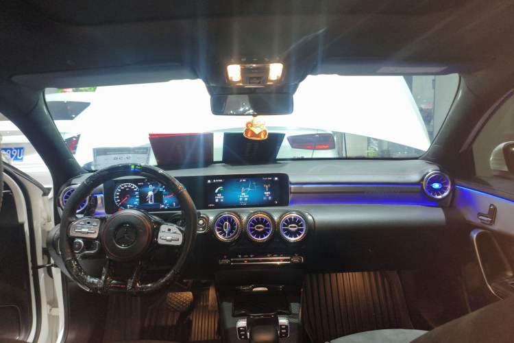 Used Mercedes-Benz A-Class 2019 A 200 L Sport Sedan First Edition Special Edition
