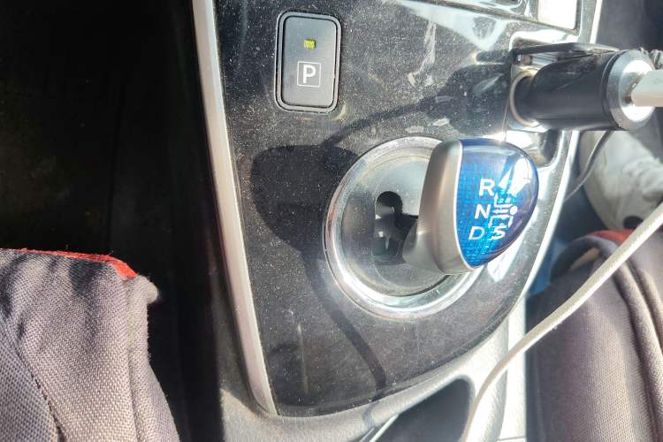 Used Toyota Corolla 2016 Dual-Engine 1.8L E-CVT Leading Edition
