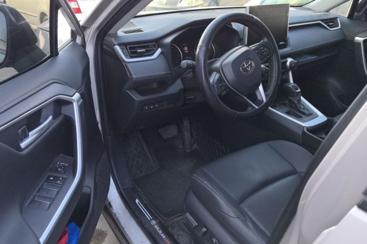 Used Toyota Wildlander 2022 2.0L CVT Two-Wheel Drive Luxury PLUS Edition
