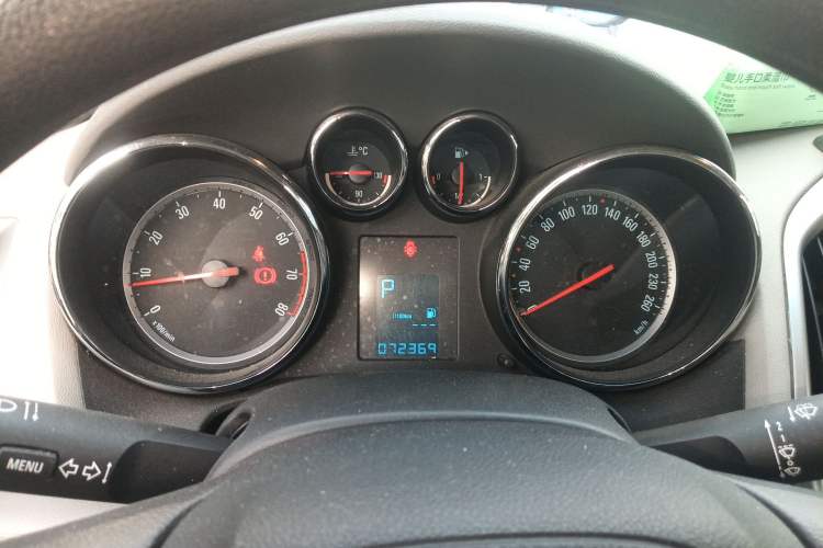 Used Buick GT 2013 XT 1.6L Automatic Comfort Edition Instrument Cluster
