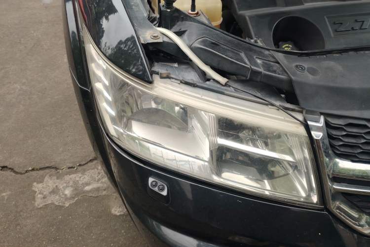 Used Dodge Journey 2011 2.7 Luxury Navigation Edition Right Front Headlight