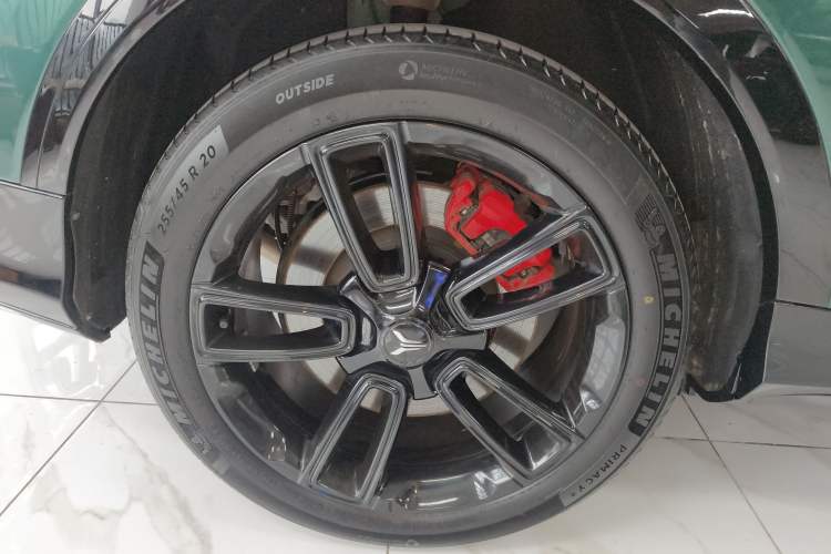 Used VOYAH FREE 2025 318 318 km Rear-Drive Touring Edition Right Rear Wheel Hub