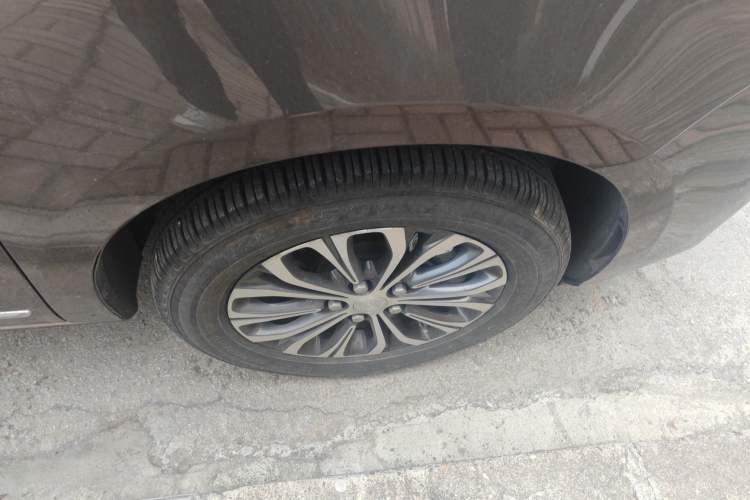 Used Buick GL8 2021 Land Cruiser Executive Class 652T Luxury Model