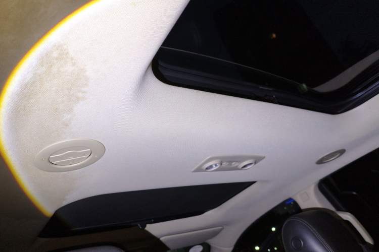 Used Buick Enclave 2014 3.6L Two-Wheel Drive Elite Comfort Version