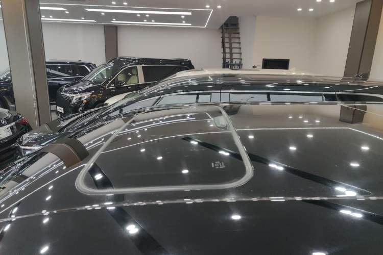 Used Toyota Vellfire 2021 Crown Dual-Engine 2.5L HV Prestige Edition Roof