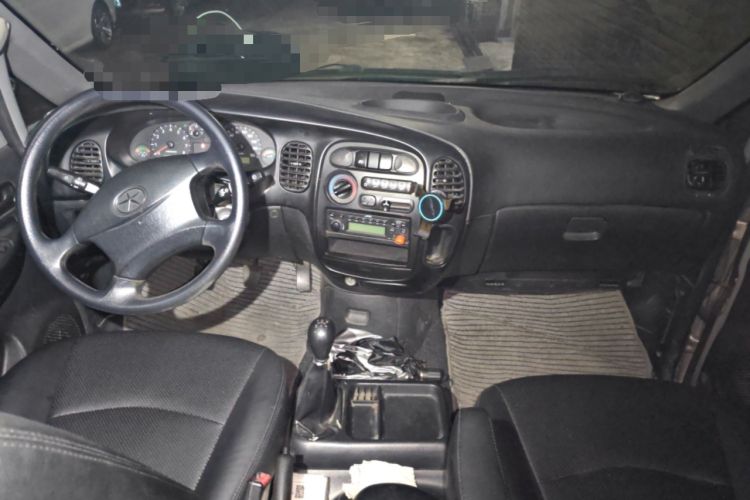 Used JAC Group Refine 2008 2.0L Shuttle Gasoline Basic Version with Single Air Conditioner Center Console