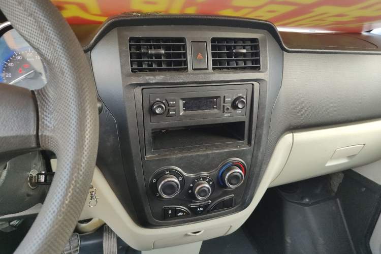 Used Karry Youyou EV 2022 SQR5037 Comfort-Style Van
