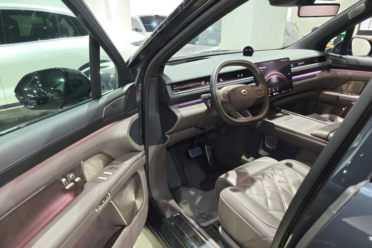 Used Nio ES8 2026 Model 6-seat Executive Signature Edition
