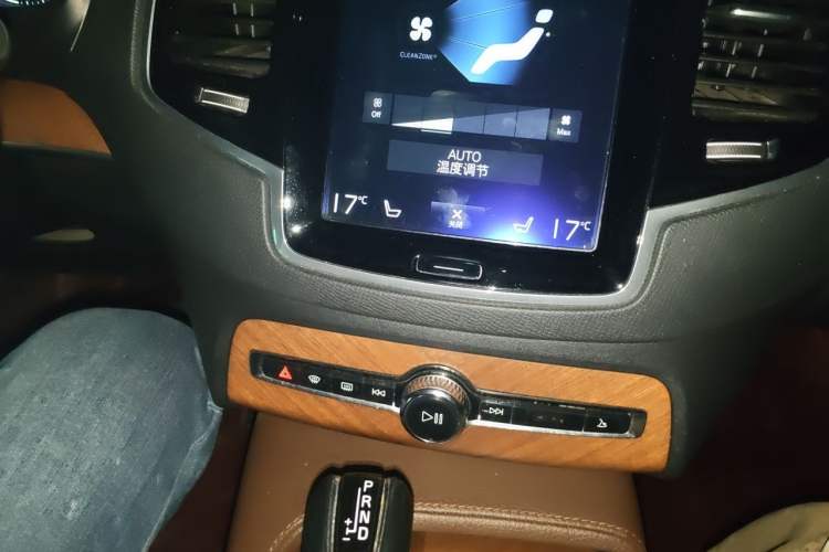 Used Volvo XC90 2019 T6 Zhiyi Edition 7-Seater China V Emission Standard