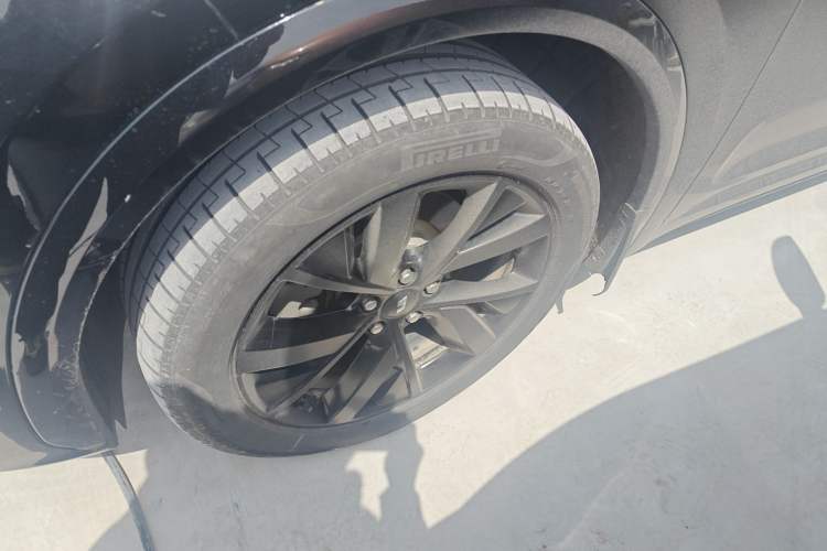 Used Li Auto L7 2023 Air model Left Front Wheel Hub