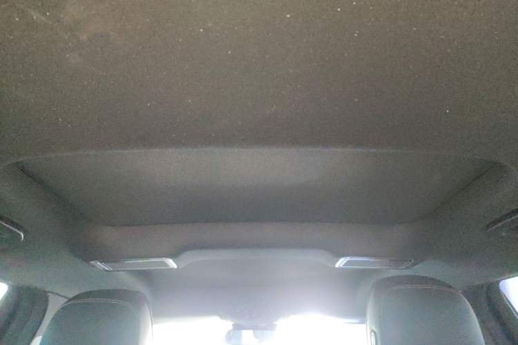 Used Mercedes-Benz GLC 2019 Facelift GLC 260 L 4MATIC Luxury Model
