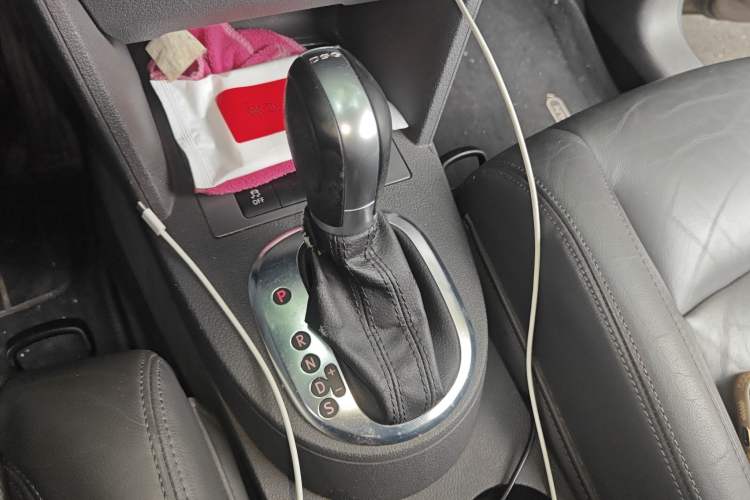 Used Volkswagen Touran 2013 1.4T DSG Comfort Edition 5-Seater Gear Lever