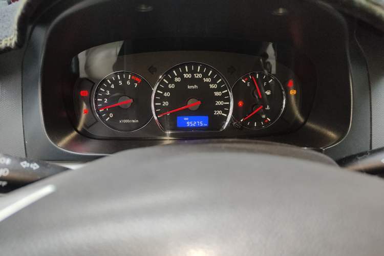 Used CHANGAN Alsvin V5 2012 1.5L Manual Dream Edition