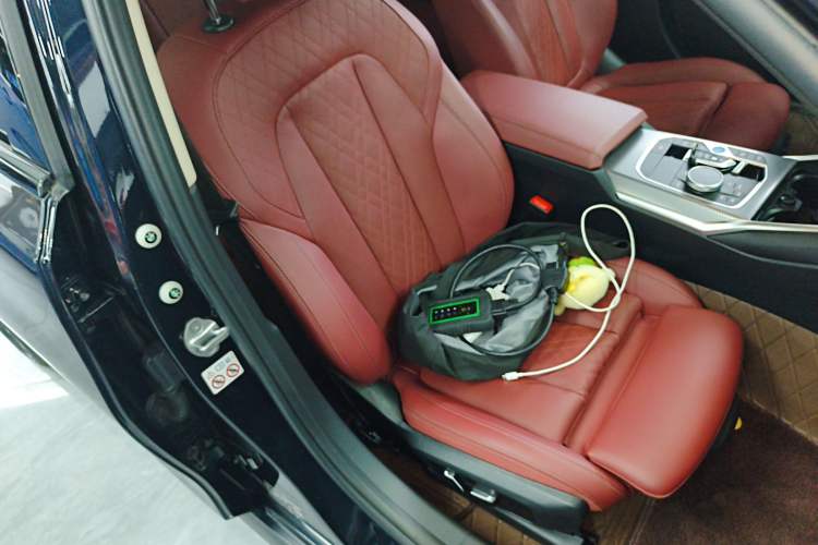 Used BMW i3 2024 eDrive 40 L Midnight Edition
