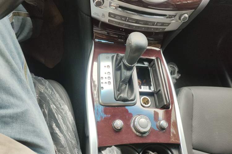 Used Infiniti Q70 2013 Q70L 2.5L Comfort Edition
