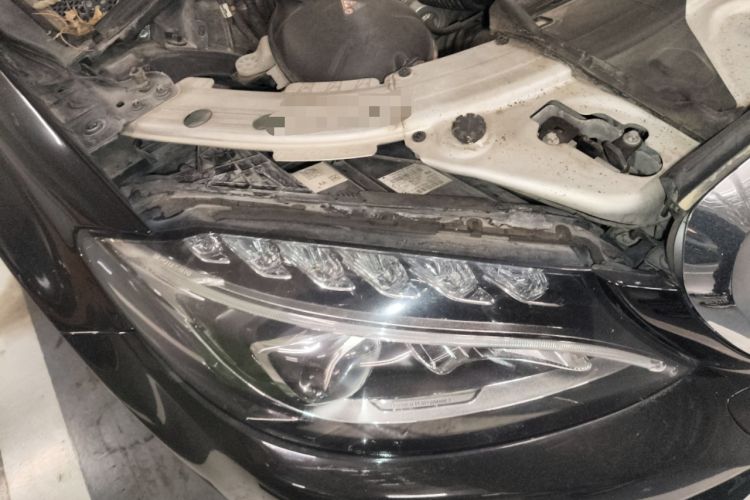 Used Mercedes-Benz C-Class 2015 Facelift C 200 L
