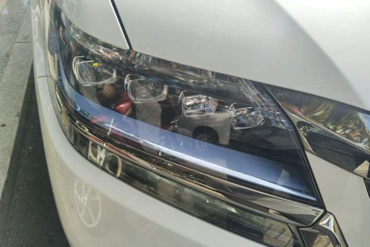 Used Honda Elysion 2019 2.0L Hybrid Luxury Edition
