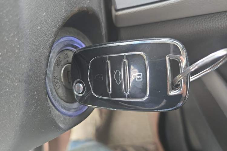 Used Baojun 510 2017 1.5L Manual Fashion Model
