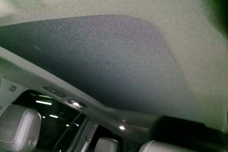 Used Cadillac XT6 2021 2.0T 6-Seater Two-Wheel Drive Luxury Version Headliner