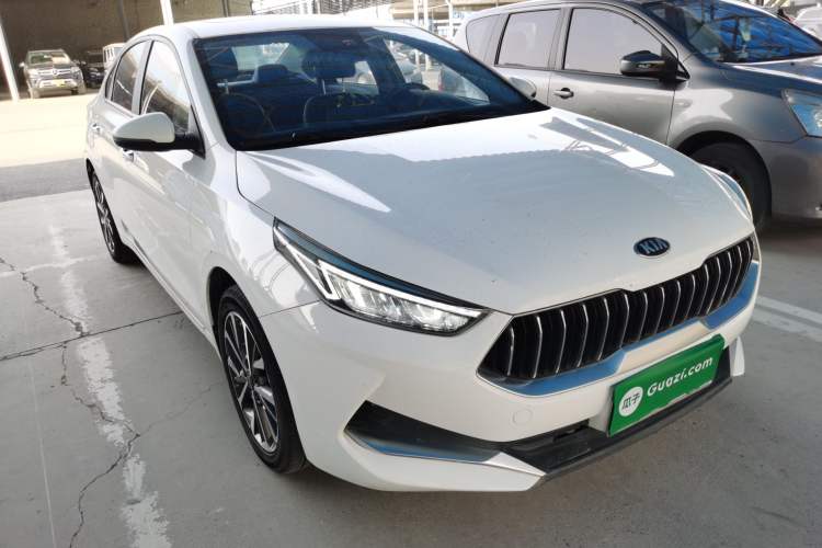 Used Kia K3 2021 1.5L CVT Youth Edition Front Right 45 Deg