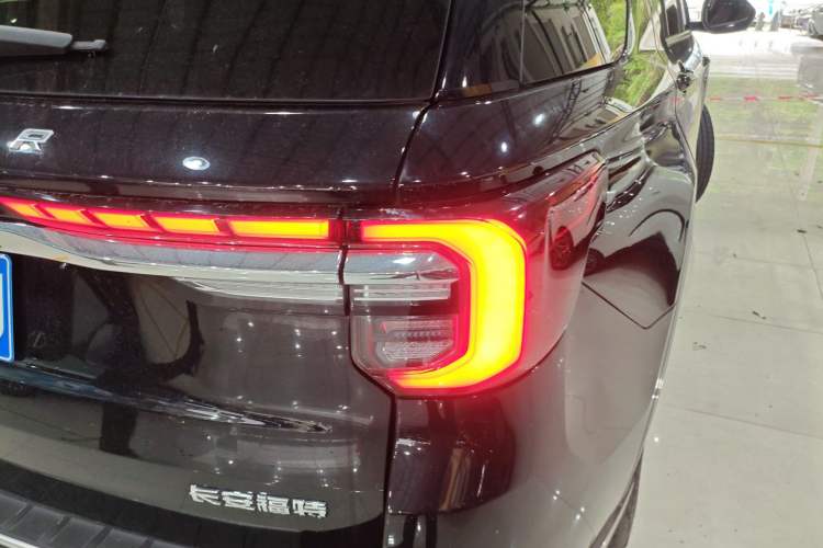 Used Ford Explorer 2023 EcoBoost 285 Four-Wheel Drive Titanium Edition 7-Seater