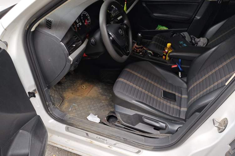 Used Volkswagen Lavida 2019 1.5L Manual Comfort Edition China VI Standard
