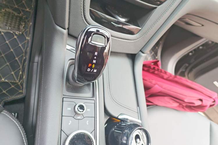 Used Cadillac XT6 2021 2.0T Six-Seater Four-Wheel-Drive Luxury Version