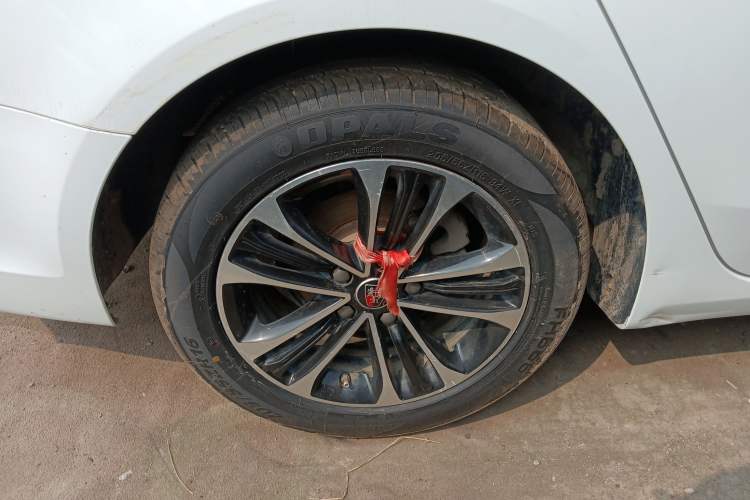 Used Roewe i6 2020 PLUS 1.6L Manual 4G Connect Glory Luxury Edition