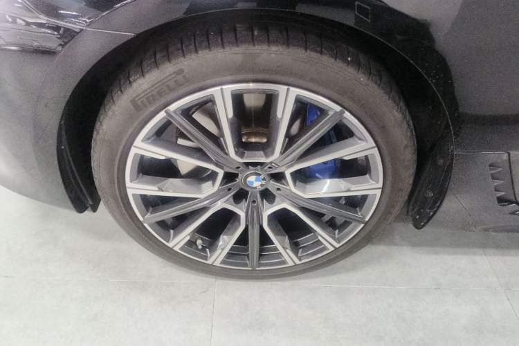 Used BMW 6 Series GT 2024 630i M Sport Luxury Package Exterior 4