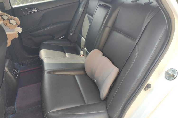 Used Hyundai Mistra 2014 1.8L Automatic Smart GLS
