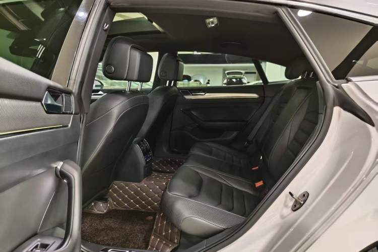 Used Volkswagen FAW-Volkswagen CC 2019 330TSI Glamour Edition China V Standard