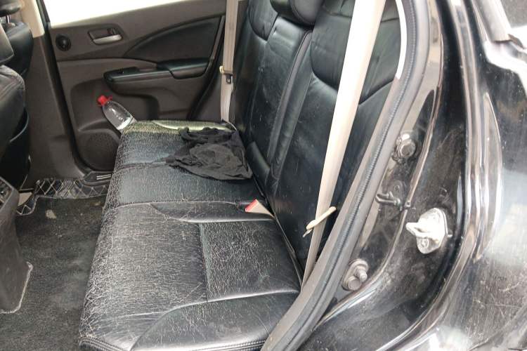 Used Honda CR-V 2012 2.0L two-wheel drive urban version Left Rear Seat