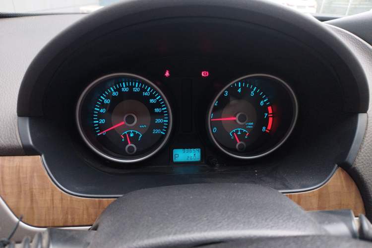 Used Buick Excelle 2015 1.5L Automatic Classic Model Instrument Cluster