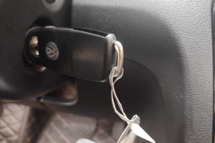 Used Volkswagen Bora 2014 1.6L Automatic Fashion Model Vehicle Key