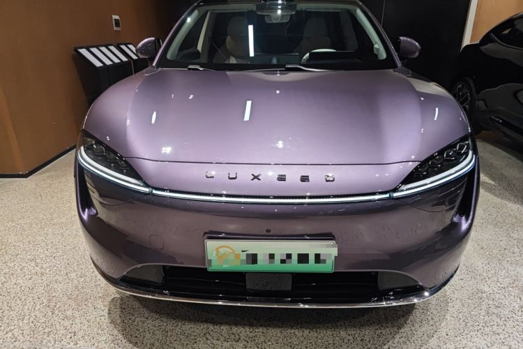 Used Hima Luxeed R7 2024 All-Electric 736 km Ultra Front