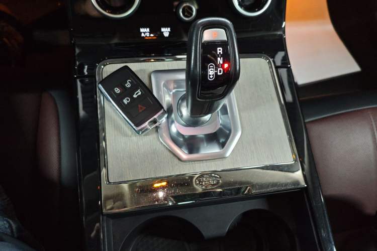 Used Land Rover Range Rover Evoque 2022 Facelifted Aurora L 249 PS R-Dynamic Luxury Edition