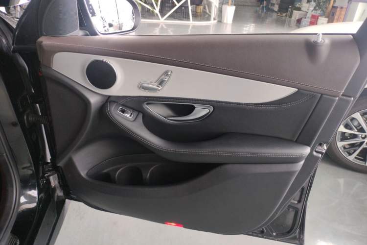 Used Mercedes-Benz GLC 2020 Facelifted GLC 260 L 4MATIC Dynamic Edition
