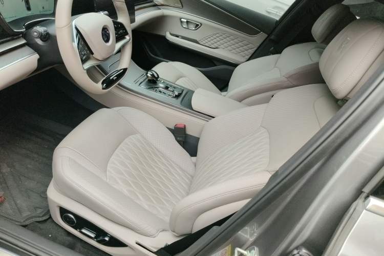 Used BYD Han 2024 DM-i Glory Edition 121KM Premium Model Left Front Seat