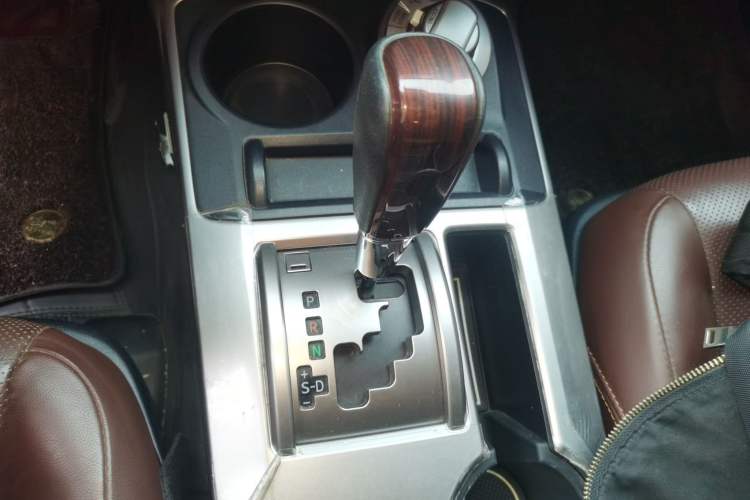 Used Toyota 4Runner  Gear Lever