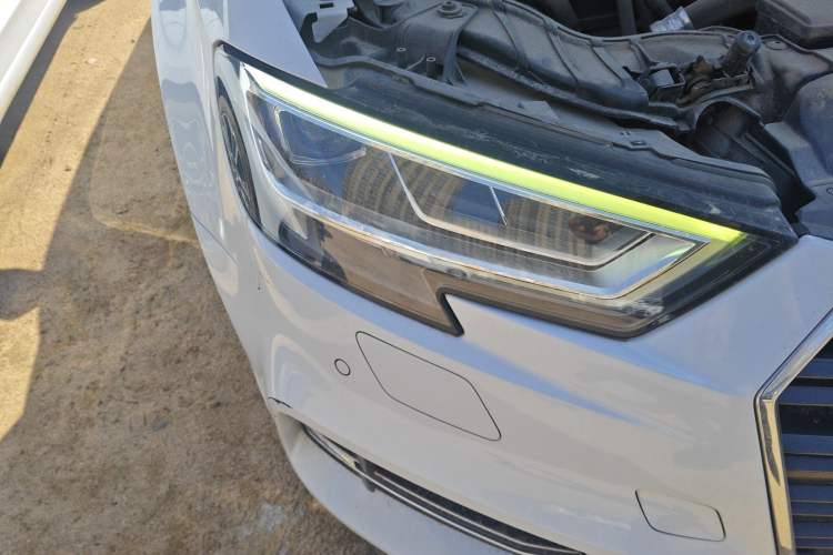 Used Audi A3 2017 Limousine 35 TFSI Sport Edition Right Front Headlight