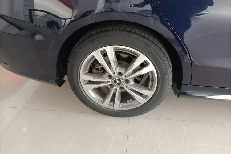 Used Mercedes-Benz C-Class 2020 C 200 L Fashion Edition Sport Version Right Rear Wheel Hub