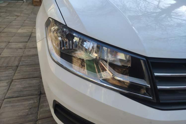 Used Volkswagen Santana 2016 1.6L Manual Fashion Edition
