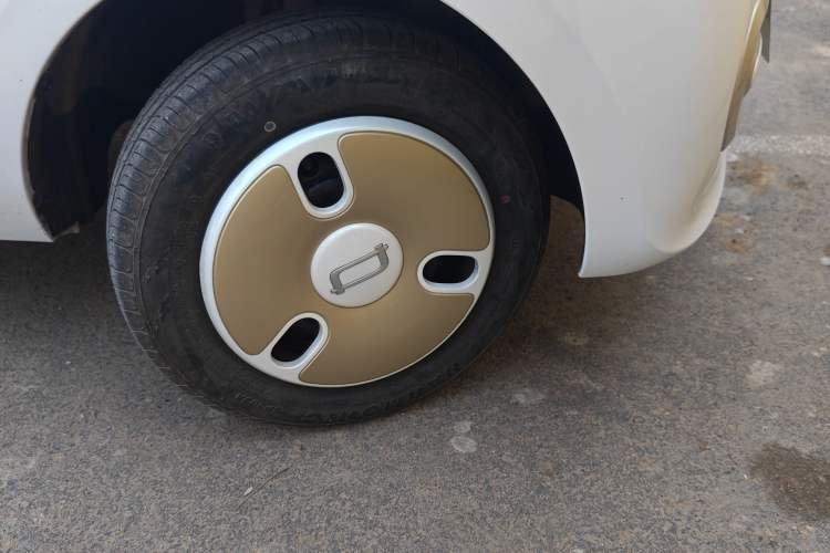 Used Bestune Pony 2025 222km Lightning Horse Right Front Wheel Hub